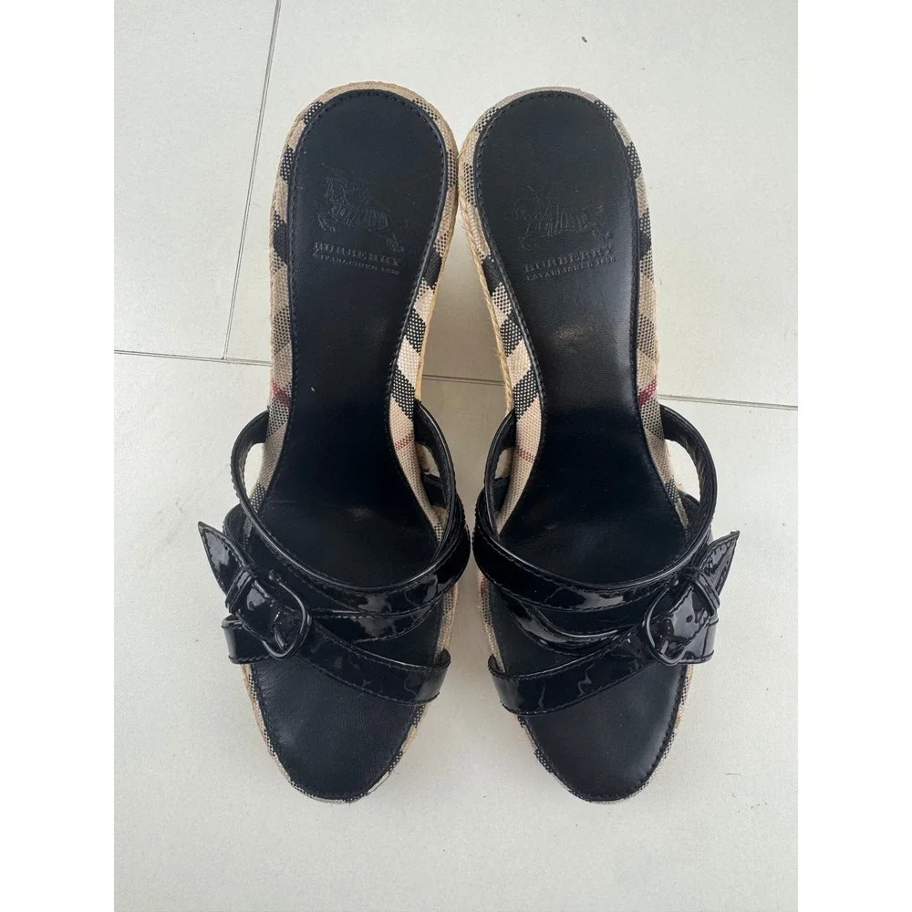 Burberry Haymarket Check Espadrille Wedge Sandals Black Patent Leather 38 7.5 8